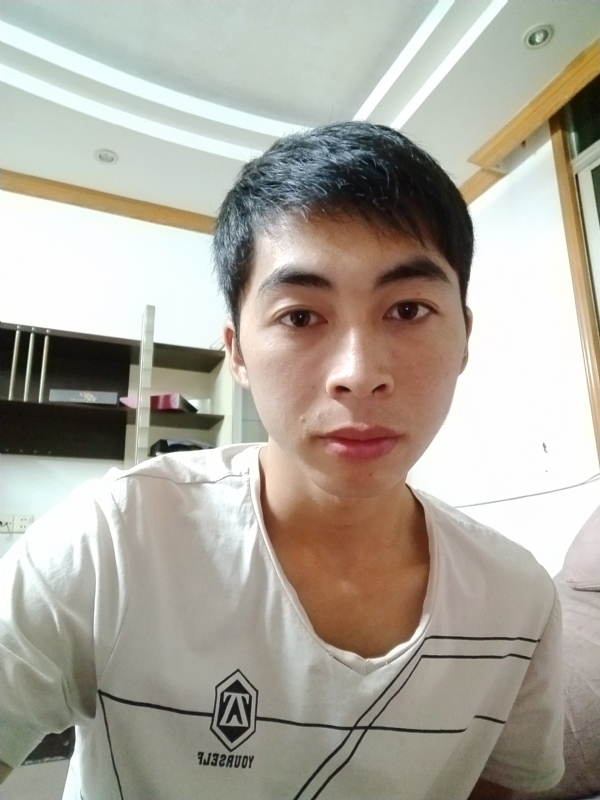 似微笑的第一张照片--华安相亲网