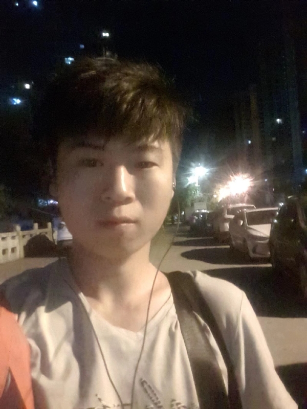 流星的瞬间的第一张照片--华安相亲网
