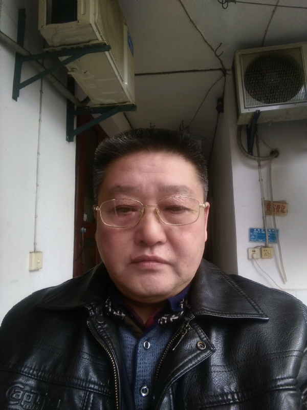 金泰的第一张照片--华安相亲网