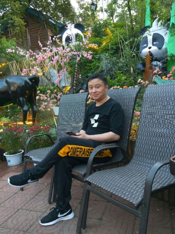 想家的第一张照片--华安相亲网