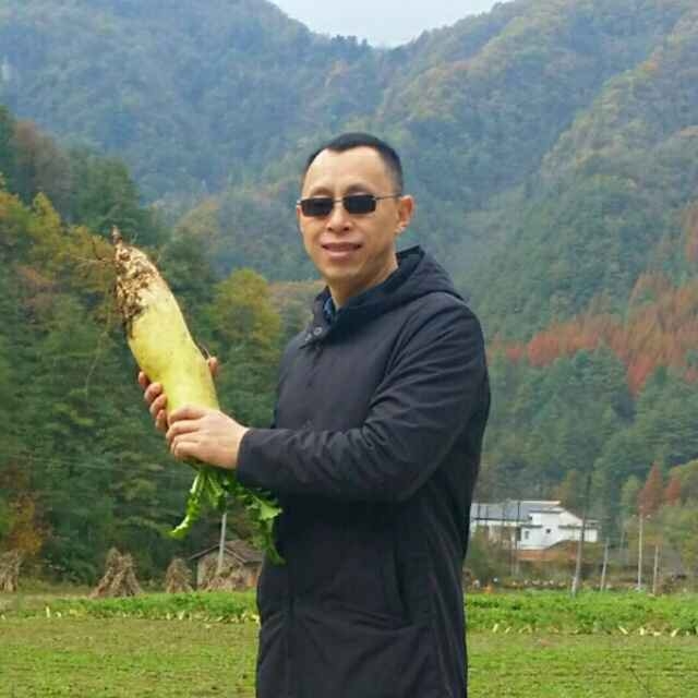 墨迹男的第一张照片--华安相亲网