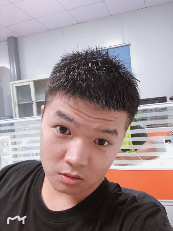 不忘初心的第一张照片--华安相亲网