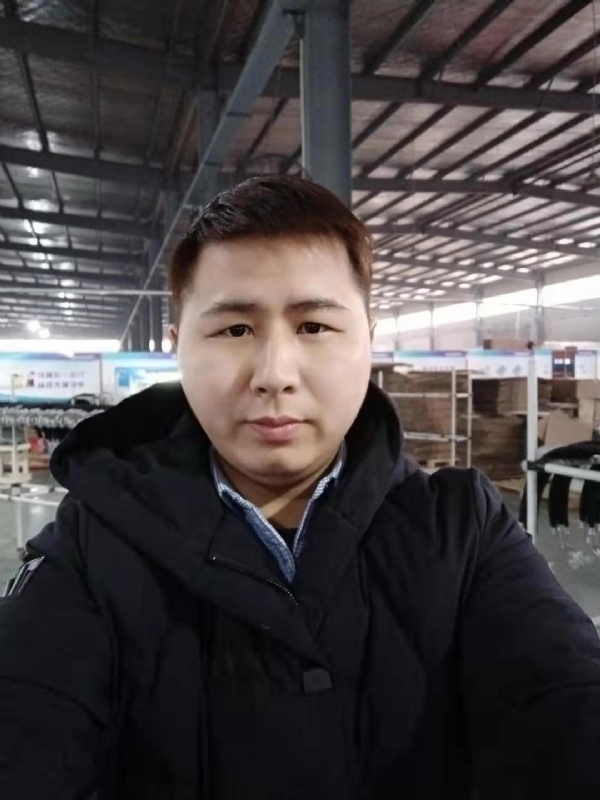 刀锋的第一张照片--华安相亲网