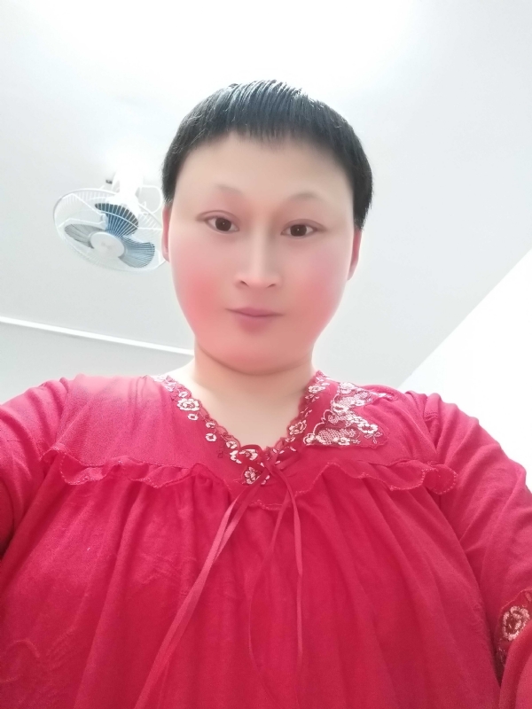 彩虹姐姐永不言弃的第一张照片--华安相亲网