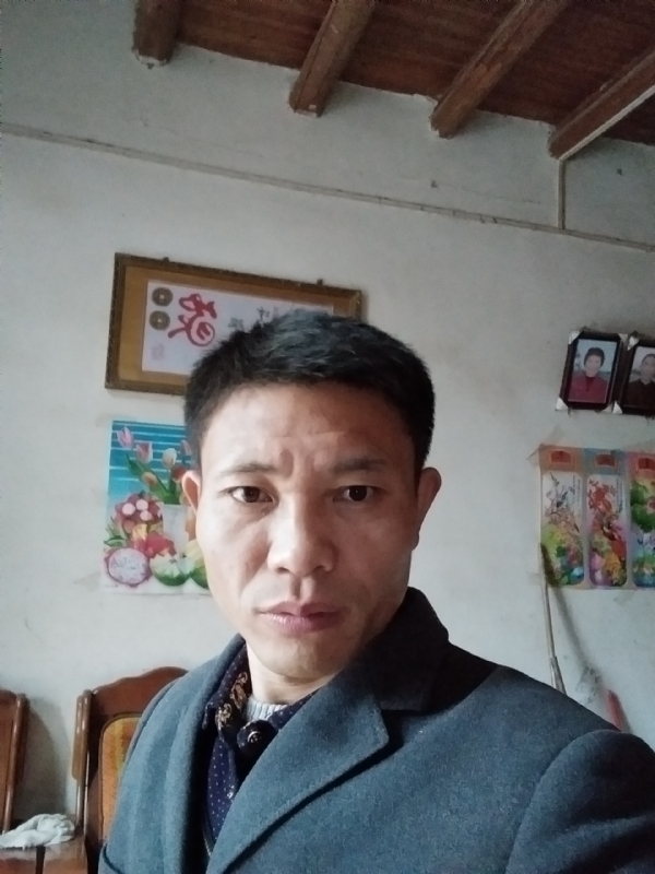 从前现在的第三张照片--华安相亲网