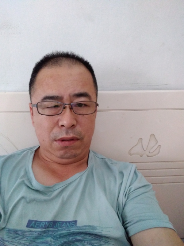 大叔的第一张照片--华安相亲网