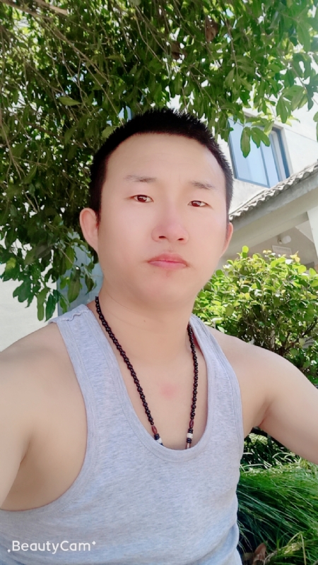 系咯在的第一张照片--华安相亲网