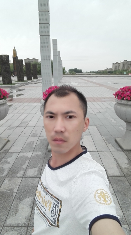 天平的第一张照片--华安相亲网