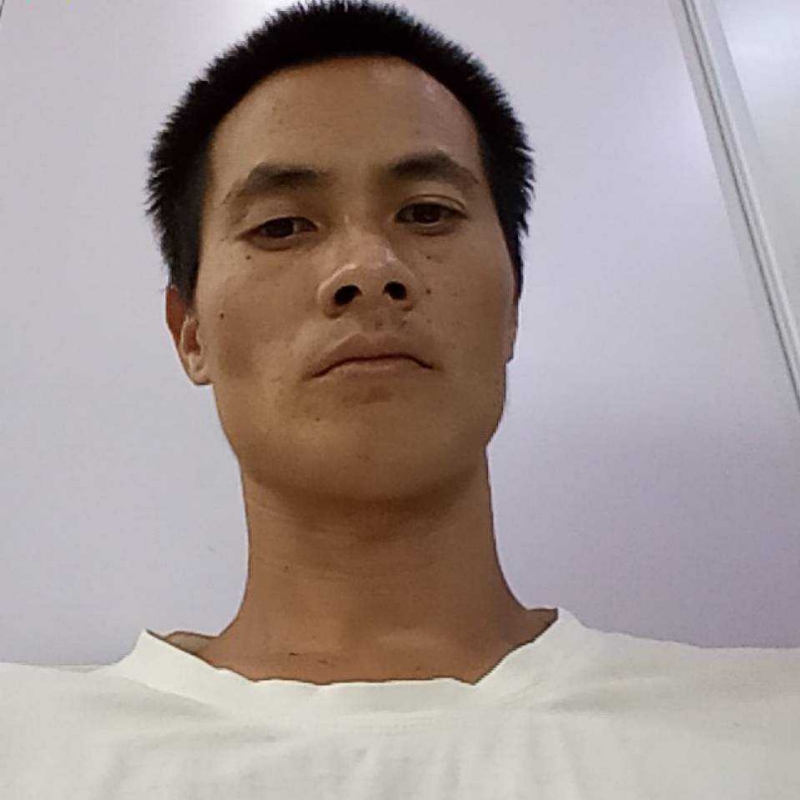 孤独的第一张照片--华安相亲网