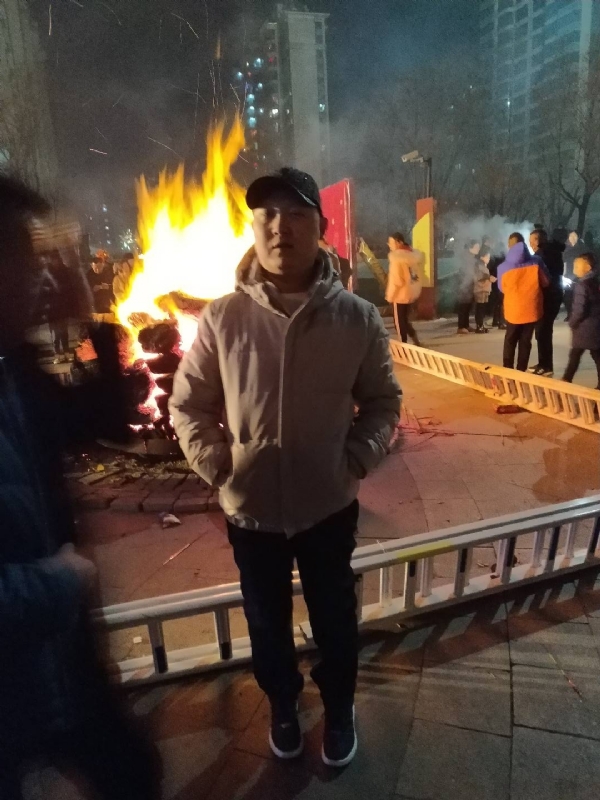 爱情里的俩个人的第二张照片--华安相亲网