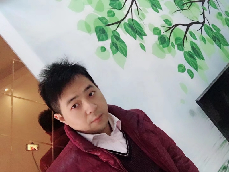 晴空万里的第一张照片--华安相亲网