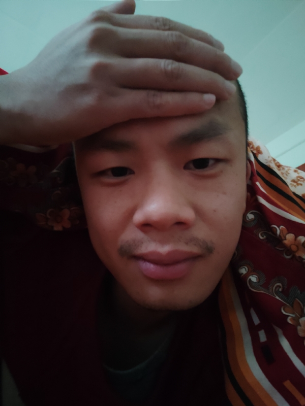 开心鬼在哪呢的第一张照片--华安相亲网