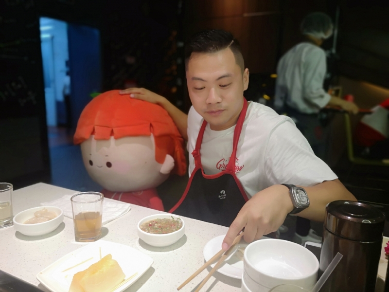 逆行的第一张照片--华安相亲网