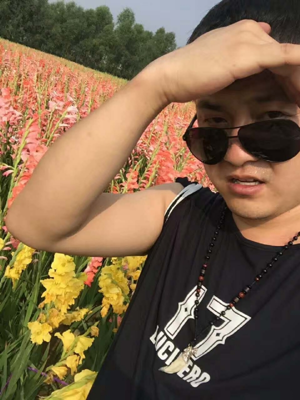 QH-蓝细胞的第一张照片--华安相亲网