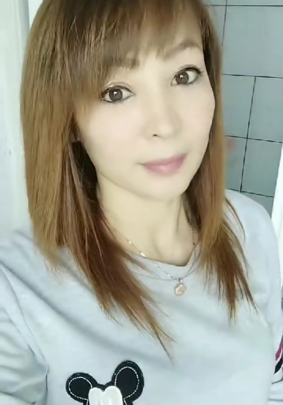 魅力白玲的第一张照片--华安相亲网