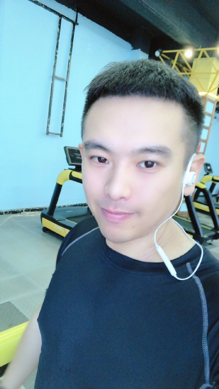 紫色天蝎的第一张照片--华安相亲网