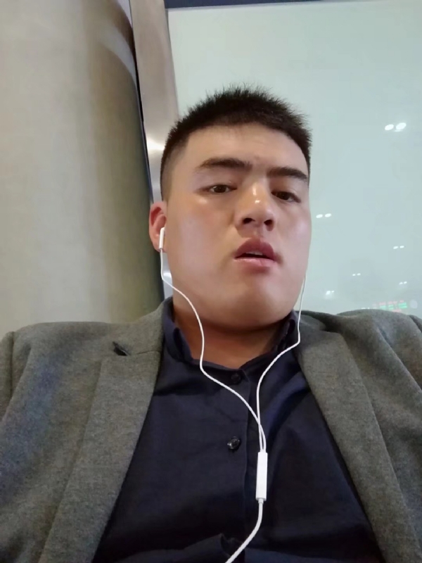 崩沙卡拉卡的第一张照片--华安相亲网