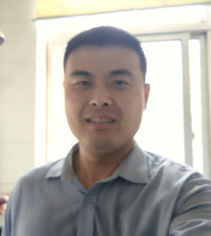 李伟的第一张照片--华安相亲网