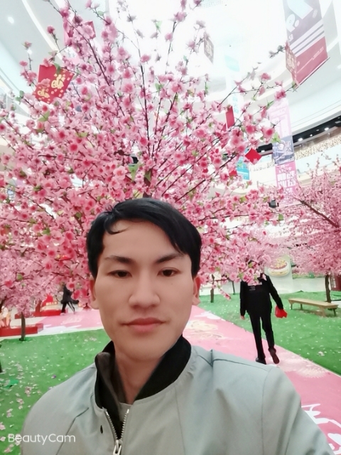 单身一人的第一张照片--华安相亲网