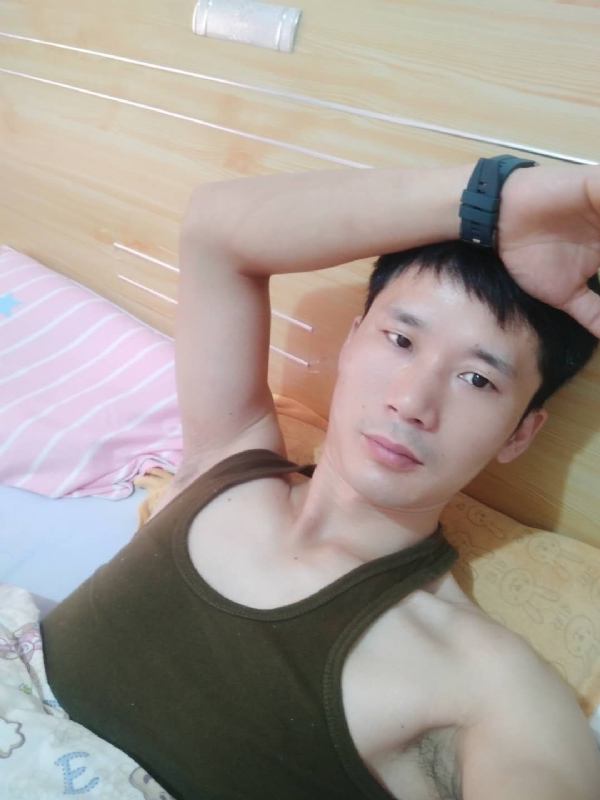 平凡之路的第一张照片--华安相亲网