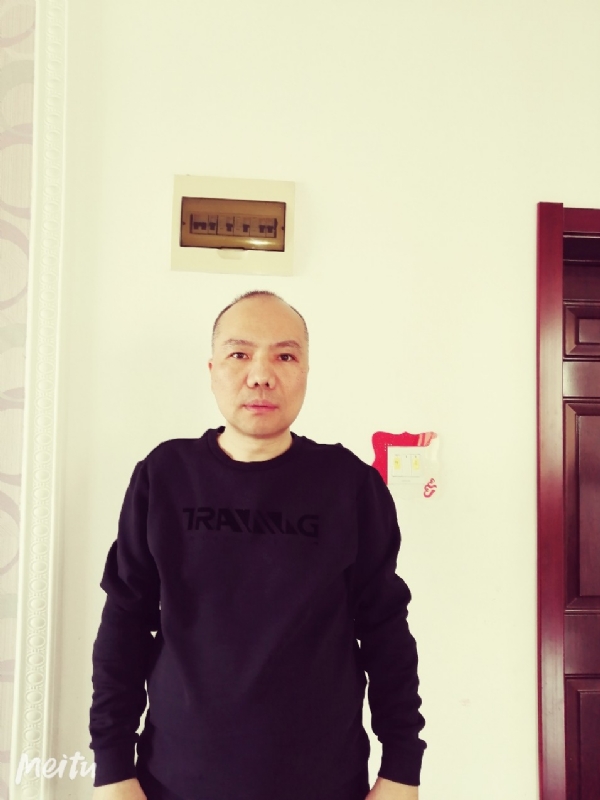酒香四溢的第二张照片--华安相亲网