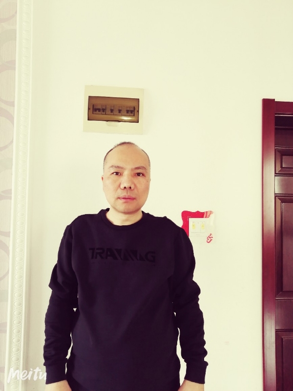 酒香四溢的第四张照片--华安相亲网