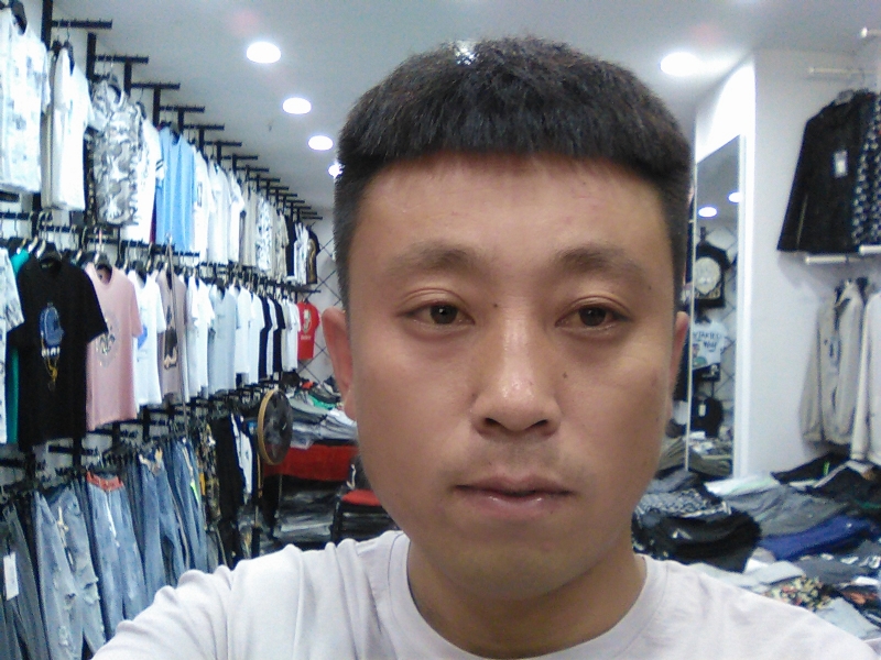 冰冷的心的第二张照片--华安相亲网