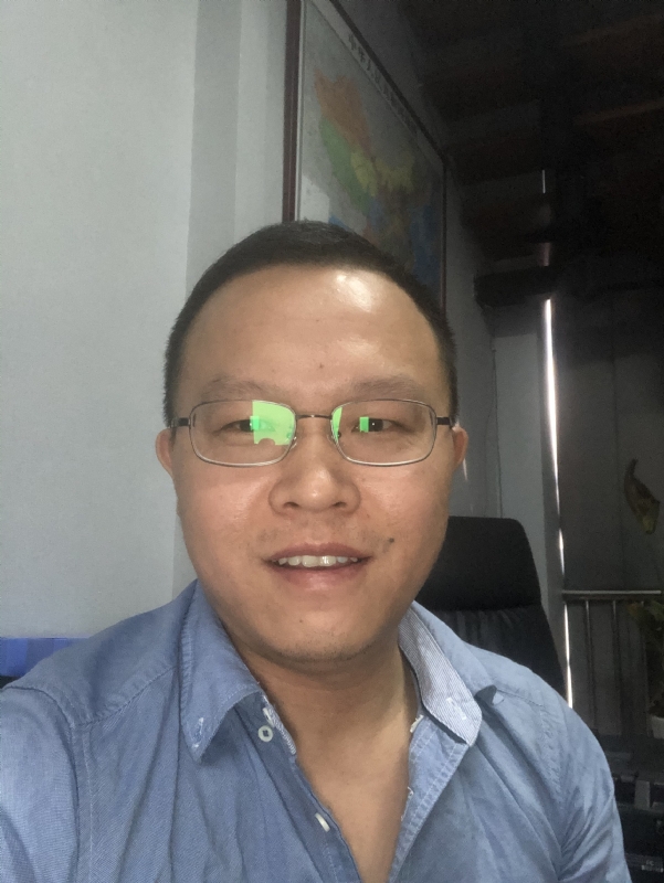 小吴的第一张照片--华安相亲网
