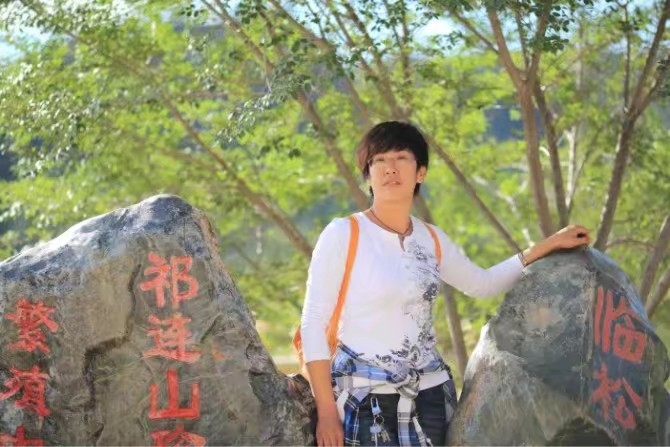 弱水河边青春草的第一张照片--华安相亲网