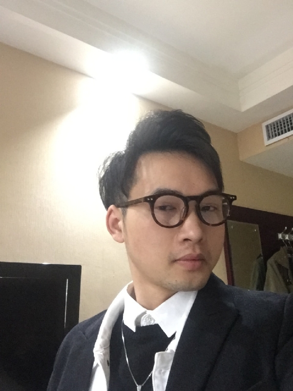 曾亮的第四张照片--华安相亲网