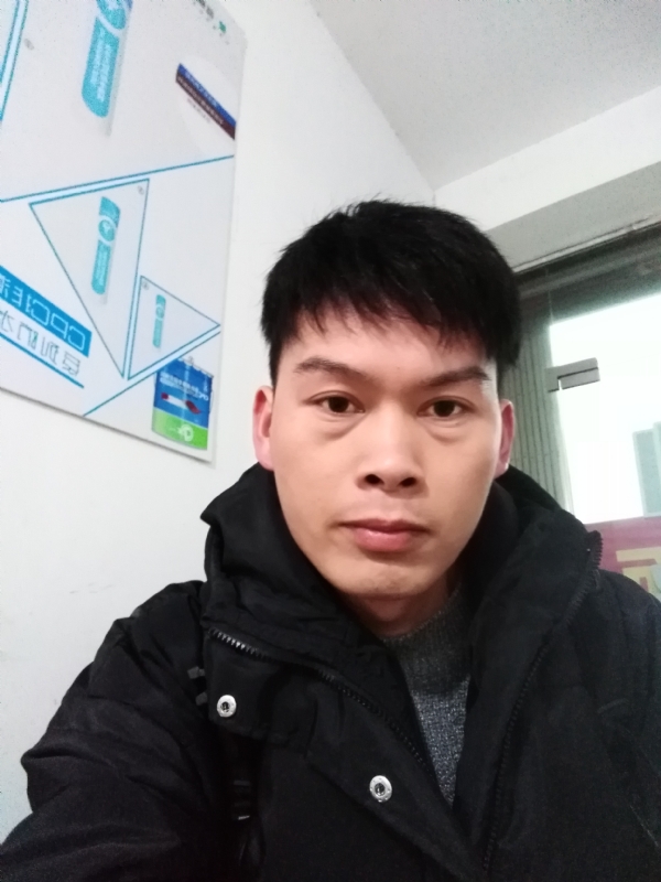 微笑的第一张照片--华安相亲网