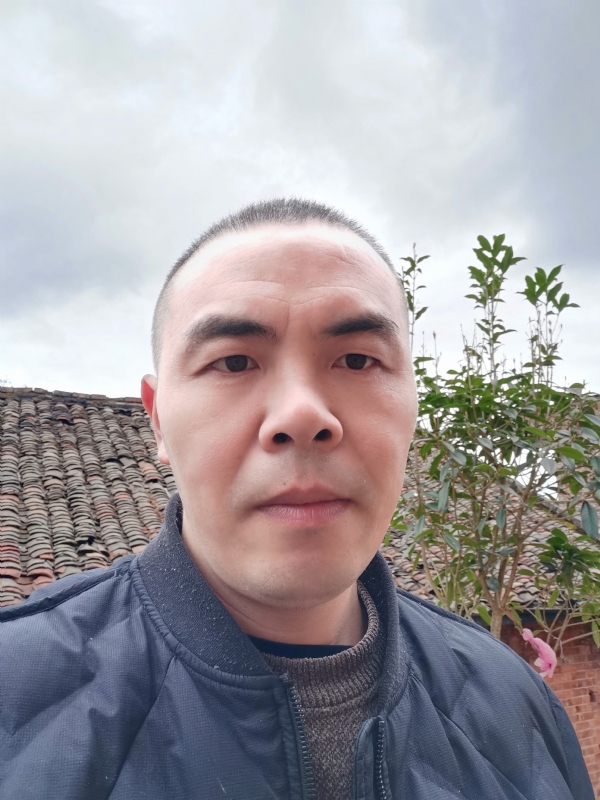 无悔的第一张照片--华安相亲网