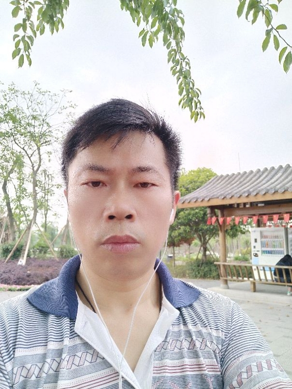 一个人的孤单的第一张照片--华安相亲网