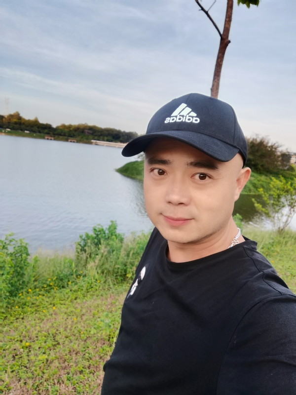 石头哥的第一张照片--华安相亲网