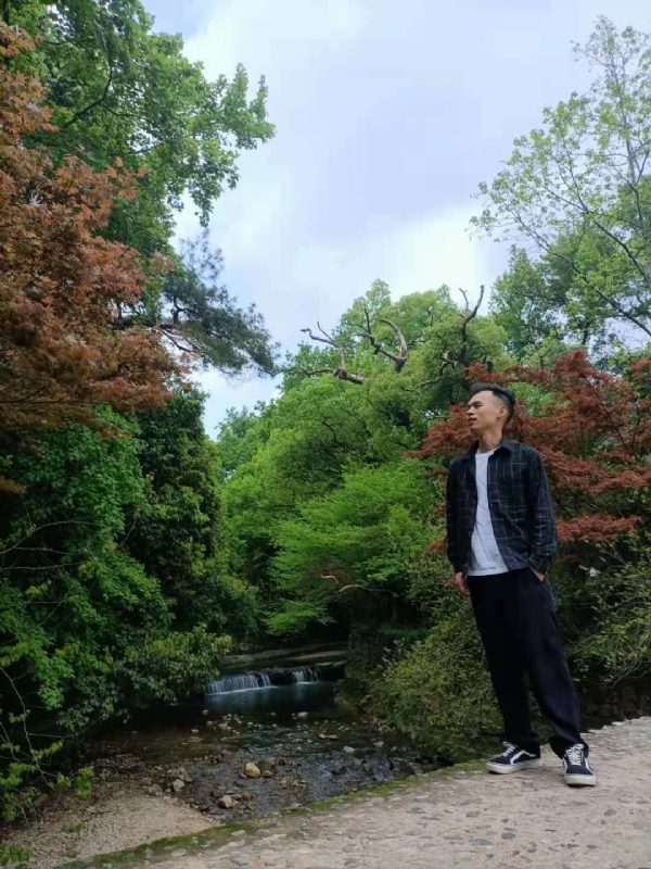 小白的第一张照片--华安相亲网