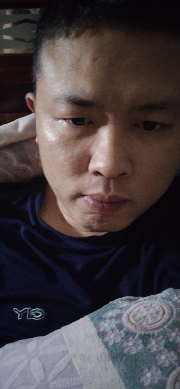 小军的第一张照片--华安相亲网