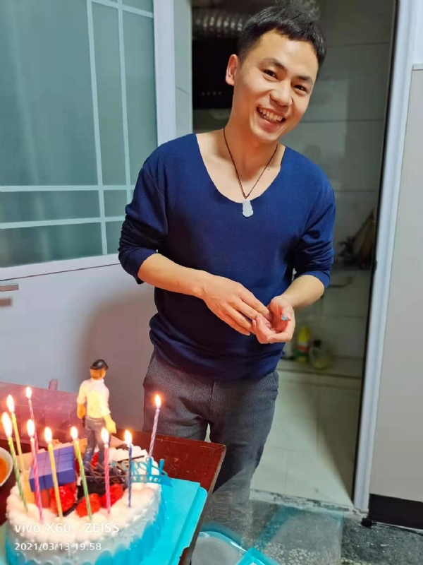 找结婚对象的第一张照片--华安相亲网