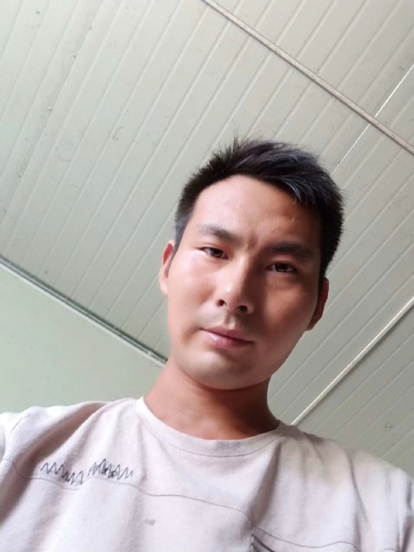 快乐肥宅水的第一张照片--华安相亲网