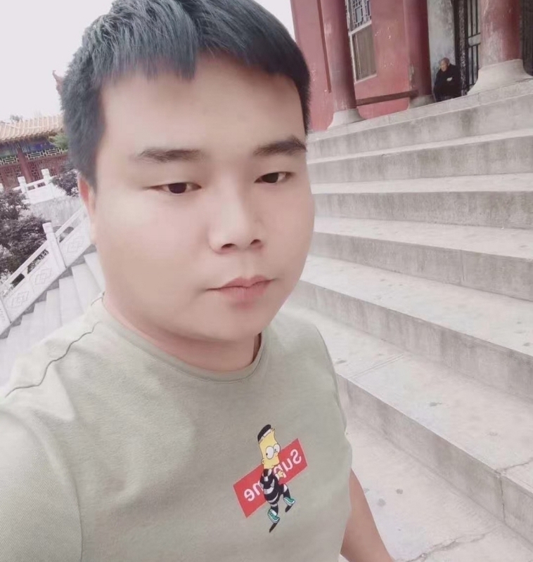 无邪的第一张照片--华安相亲网