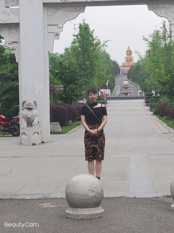 魏沐阳子的第三张照片--华安相亲网