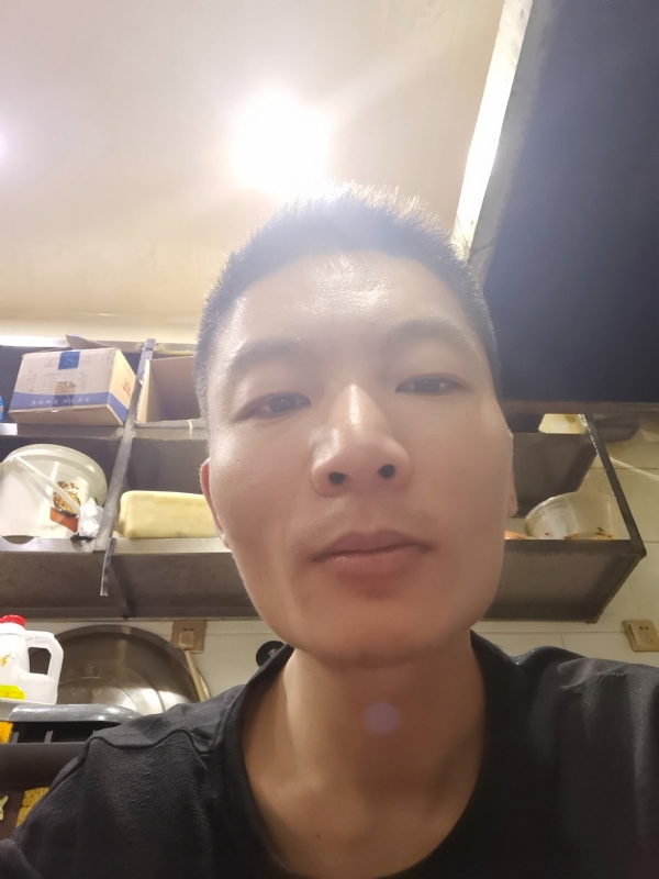 邹先生的第一张照片--华安相亲网