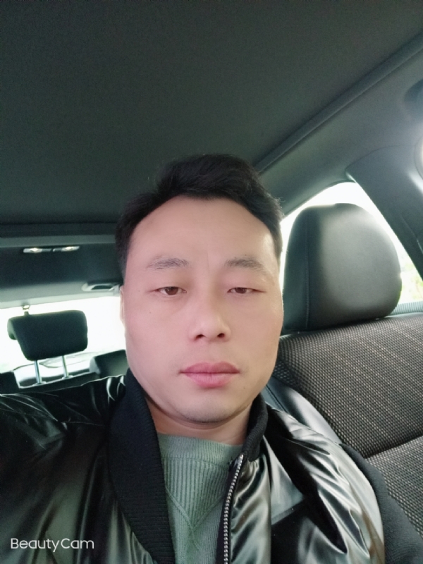 放飞的羊的第一张照片--华安相亲网