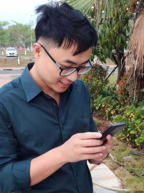 鼠王子的第一张照片--华安相亲网