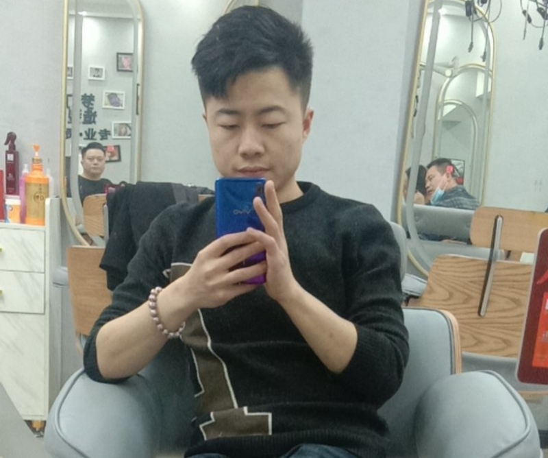 无法自拔的第一张照片--华安相亲网