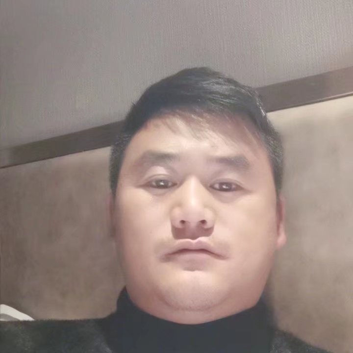 奔跑的第一张照片--华安相亲网