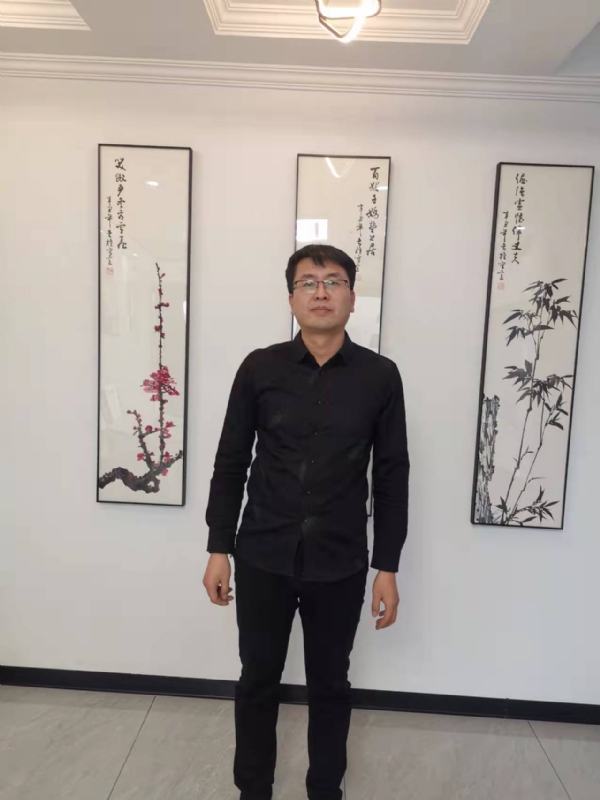 情义比天高的第一张照片--华安相亲网
