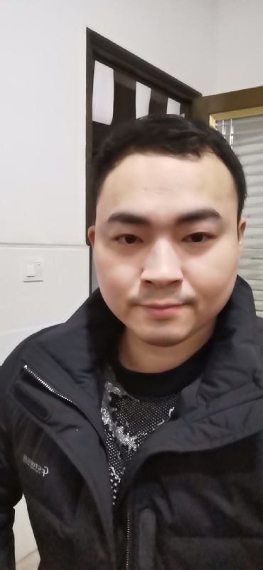 老实人的第一张照片--华安相亲网