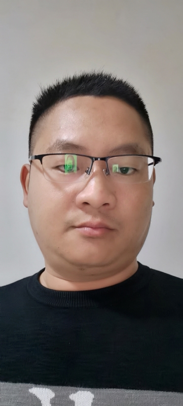 龙逍遥的第二张照片--华安相亲网