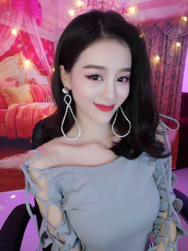 Cici的第三张照片--华安相亲网