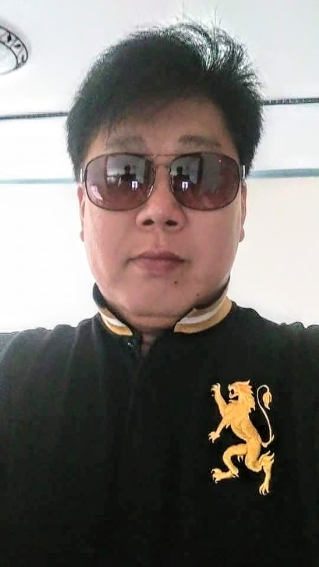 含笑半步癲的第一张照片--华安相亲网